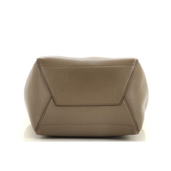 Celine Seau Sangle Bucket Bag in Grey / Taupe - Picture 4 of 11